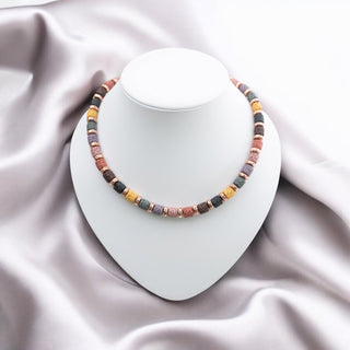 Kette aus Lavastein bunt - Perlenmieze