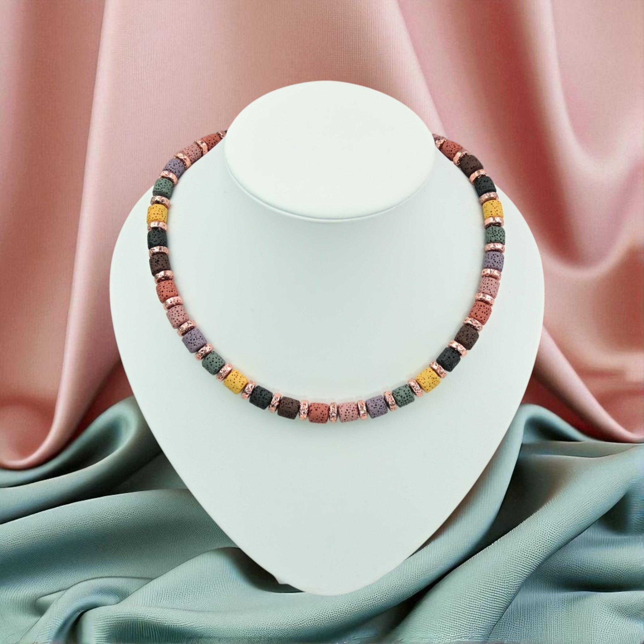 Kette aus Lavastein bunt Halskette Perlenmieze 